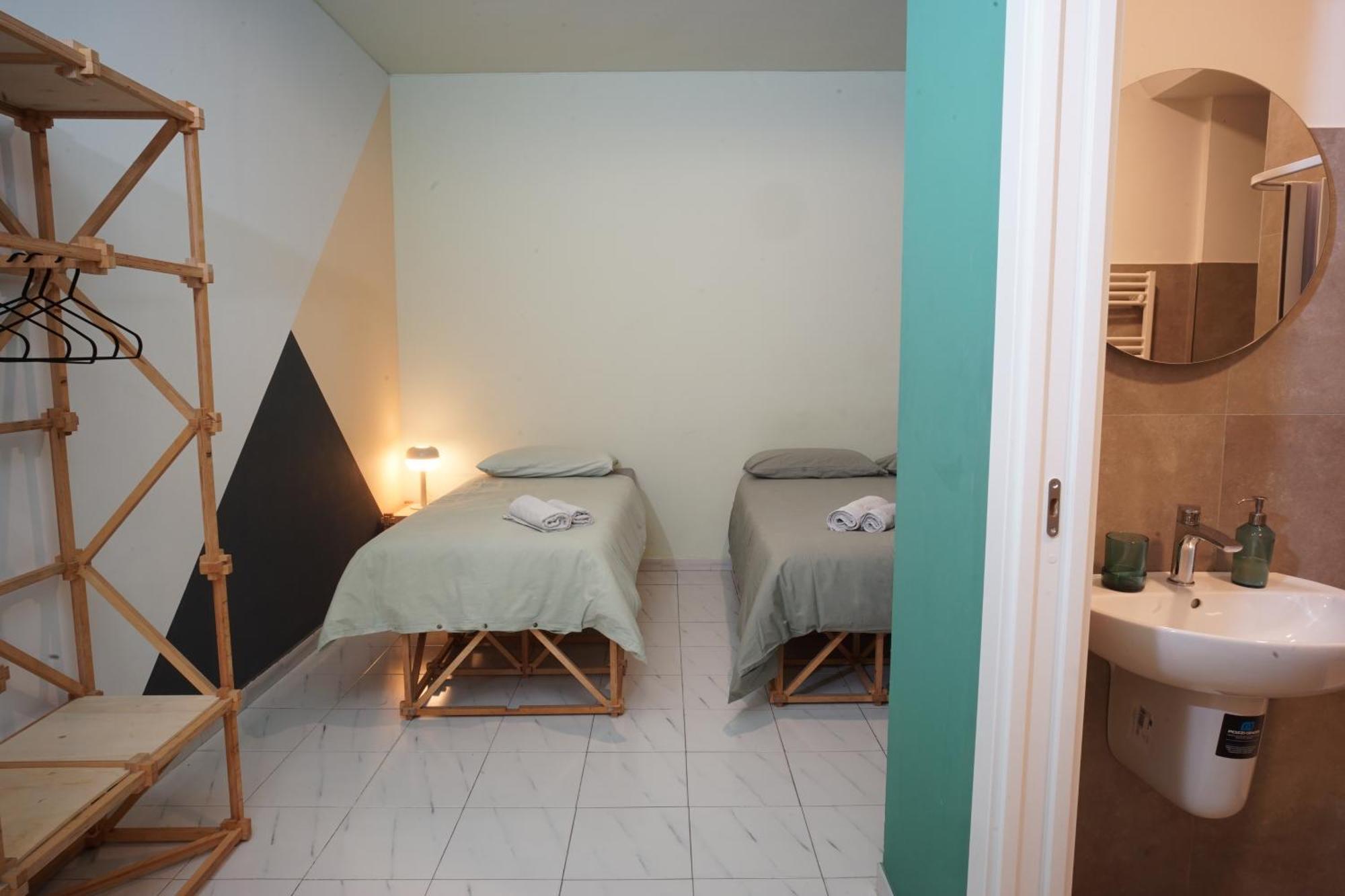 Hotel Casa Base Bari Zewnętrze zdjęcie